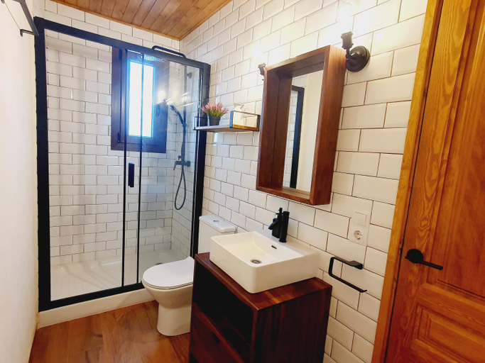 Bathroom, Casa Marelia, Costa Daurada Rural, Tarragona