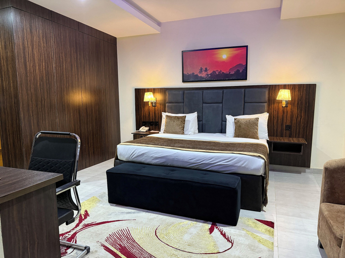 Room 4, Vinpy Hotels, Uyo
