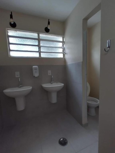 Bathroom 3, Soul Hostel 2, São Paulo