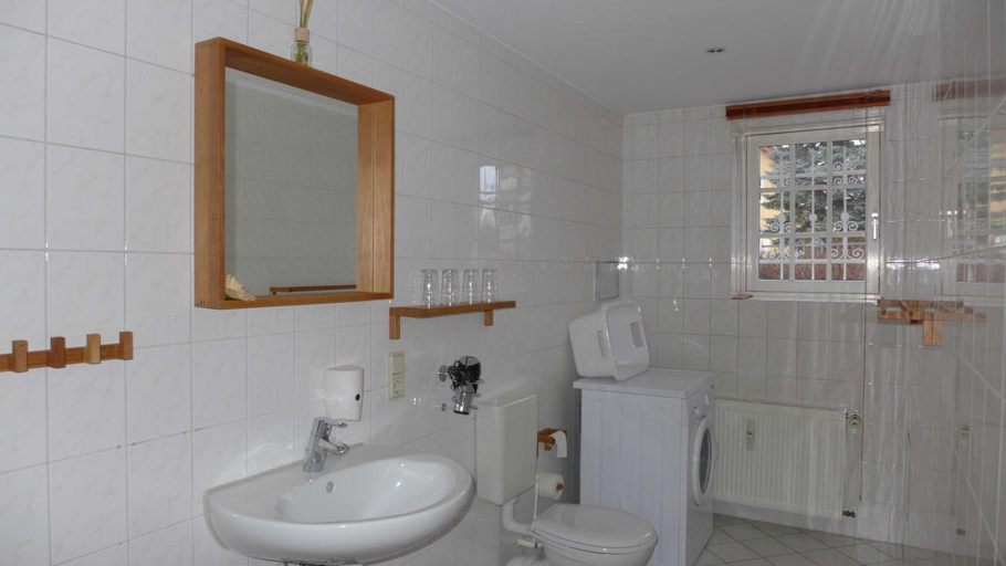 Bathroom 3, Winfried Schaffer, Mecklenburgische Seenplatte