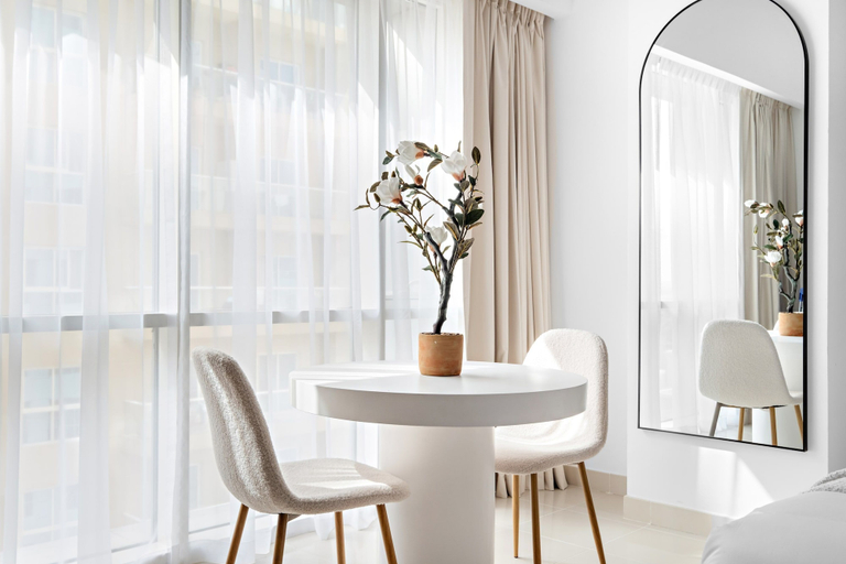 Room 5, Silkhaus Stylish Studio Nova Tower in DSO, Dubai