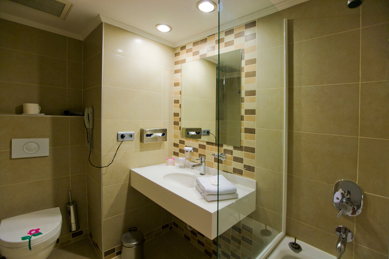 Bathroom, Fantasia De Luxe, Kuşadası