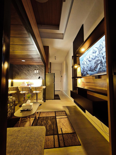 Others 4, Kozen at Azure North Pampanga, Bacolor