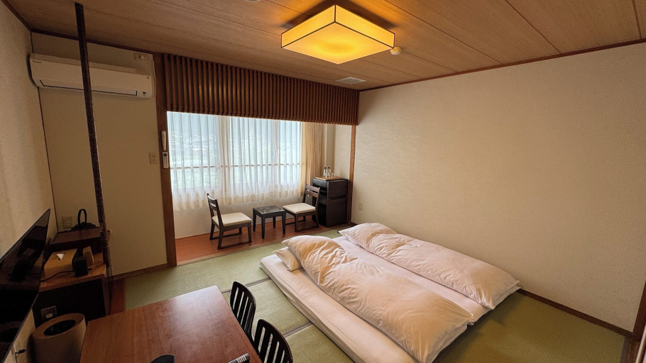 Bedroom 3, Yufuin Ryokan Yamanami, Yufu