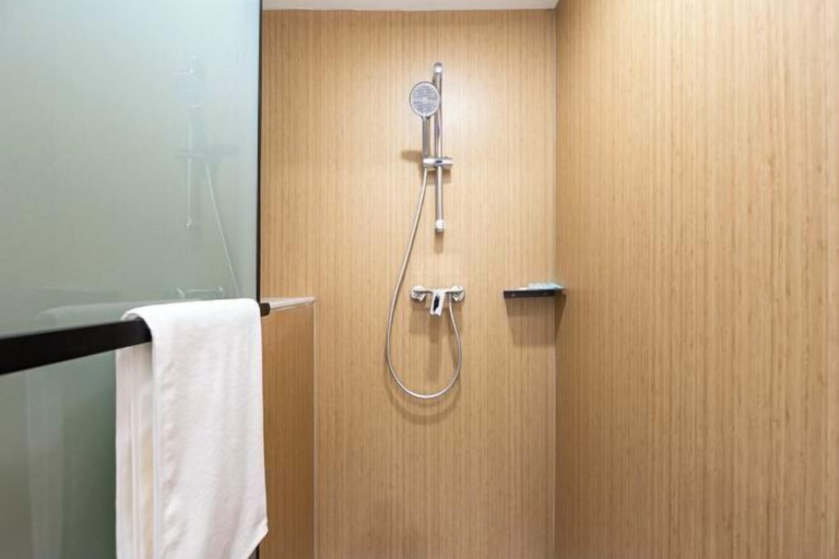 Bathroom 3, Bohu Hotel, Shanghai