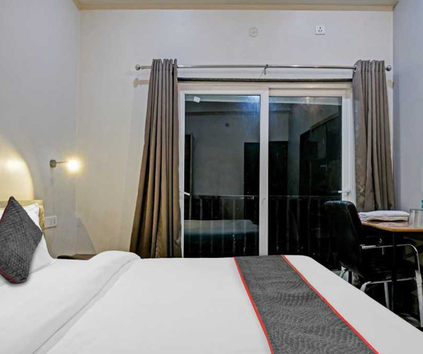 Room 4, Super OYO Hotel O Varanasi - Prayagraj, Varanasi