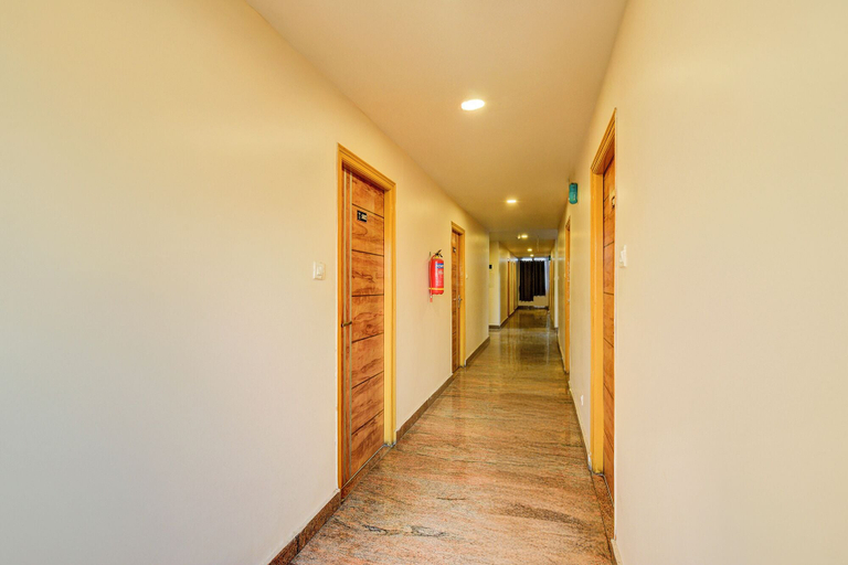 Lobby 5, Fabhotel White Ridge Gachibowli, Hyderabad