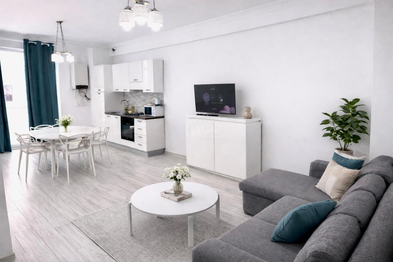 Others 3, Solid Residence Mamaia 387, Constanta