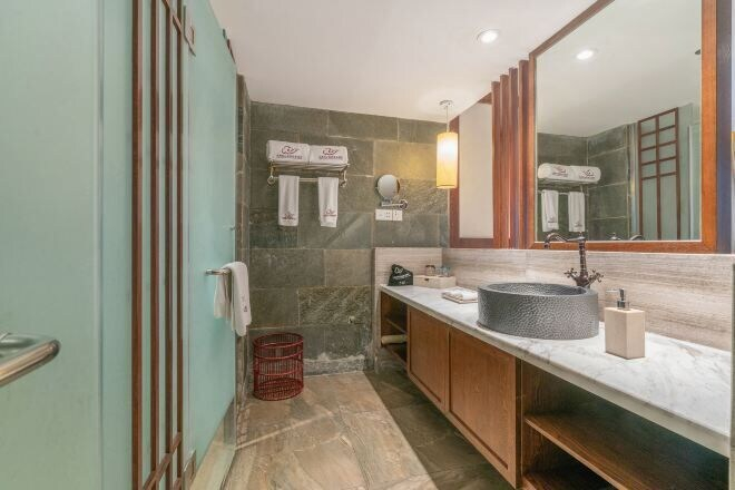 Bathroom 4, Gongga cliff Hot Spring Hotel, Garzê Tibetan