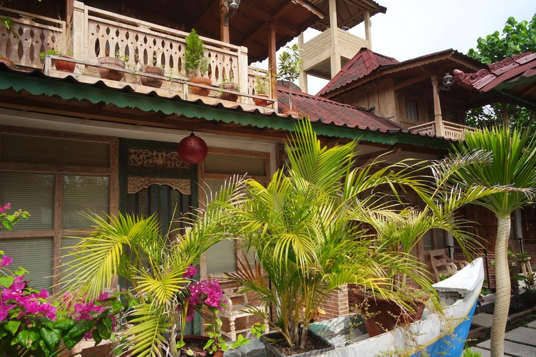 Exterior & Views 1, Rumah Manis 5 Room Villa with AC/hot water & pool, Lombok