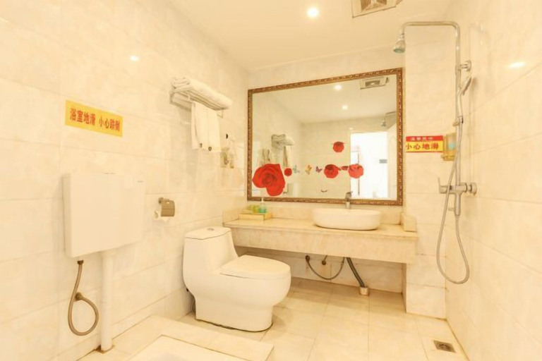 Bathroom 4, Paulolia Holiday Hotel, Liupanshui