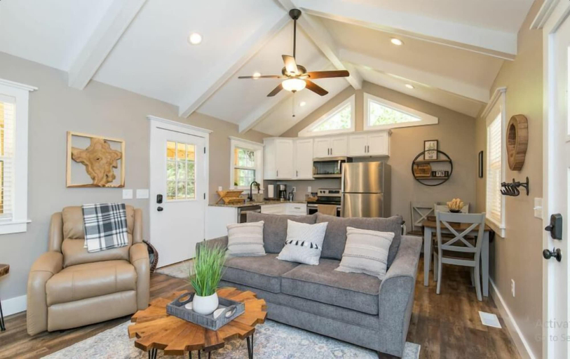 Living area 5, Campton 3040 KY-11, Wolfe