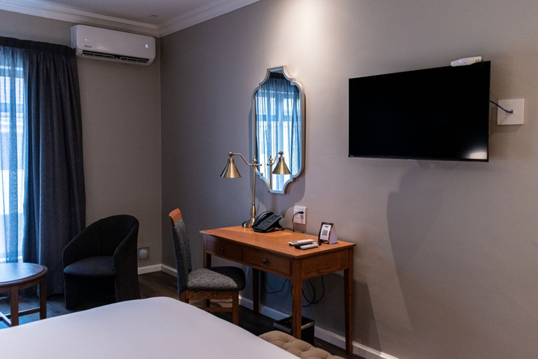 Bedroom 3, Premier Express Inn George, Eden