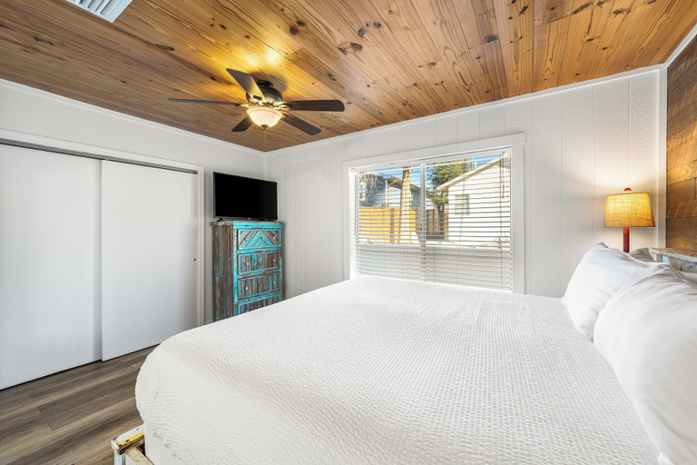 Bedroom 3, Dog Friendly + Private Pool; 0.1 Miles to the Beach!, Bay