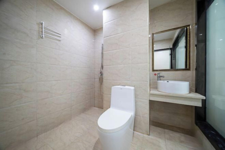Bathroom 3, Jingchen Fengrui Hotel, Baise