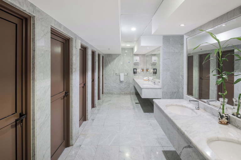 Bathroom 5, Millennium Taiba Hotel, Al Madinah Al Munawwarah
