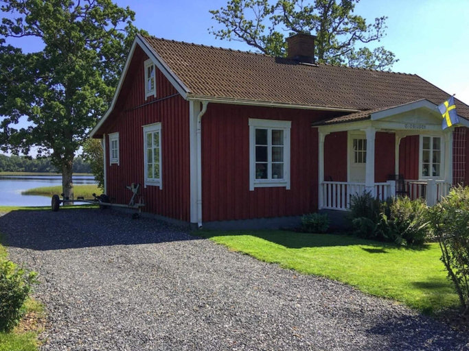 Primary image