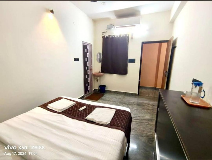 Others 5, shree chendur family residency NON AC rooms, Tiruvannamalai