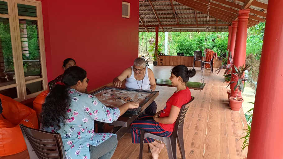 Food & Drinks, Aksha Homestay, Hassan