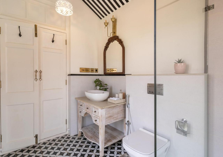 Bathroom 3, LohonoStays Aurelia Villa F, North Goa
