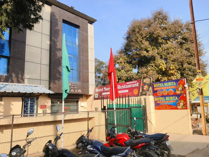 Others 3, Hotel surya, Datia