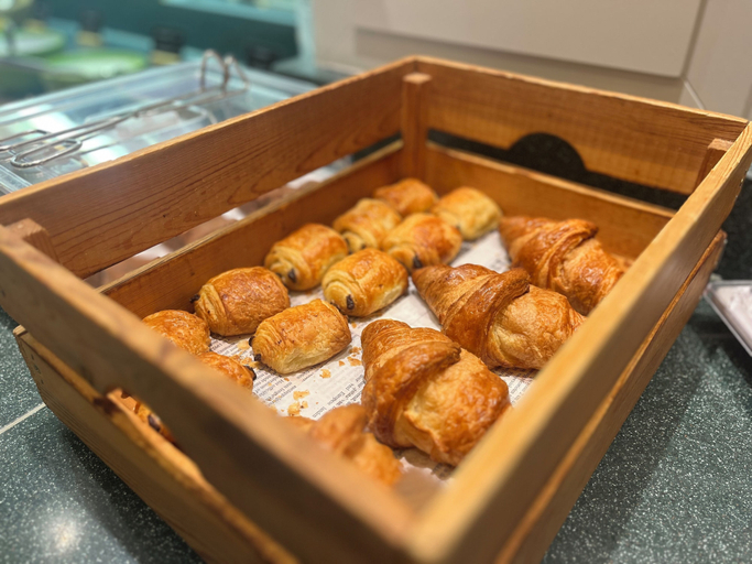 Breakfast buffet 3, Spark by Hilton Essen City Centre, Essen