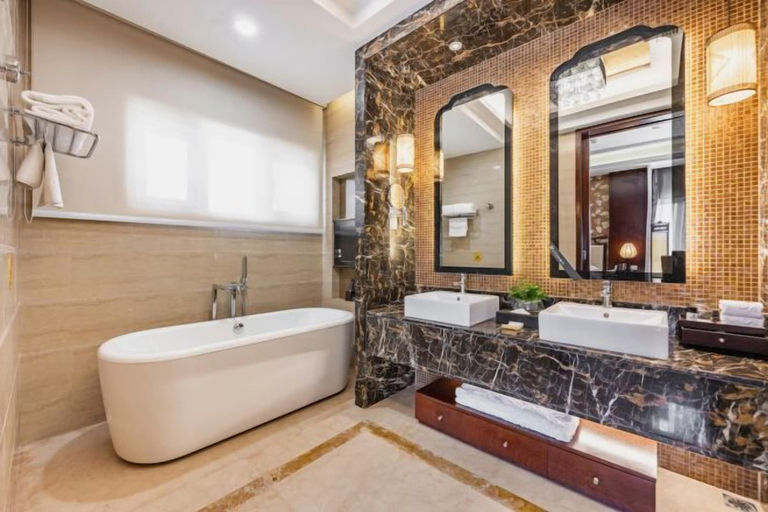Bathroom 3, Guangcheng Hotel, Pingliang