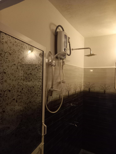 Bathroom 2, Pinidu Villa, Weligama