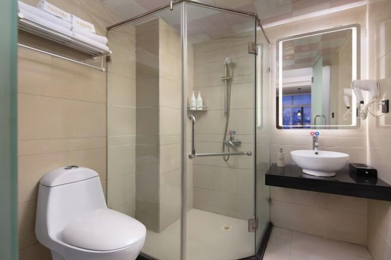 Bathroom 4, Qingyi Hotel, Taizhou