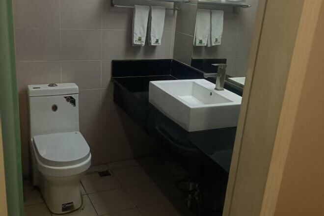Bathroom 3, NO.1 Youke Hotel(Dongguan Shebei store), Dongguan