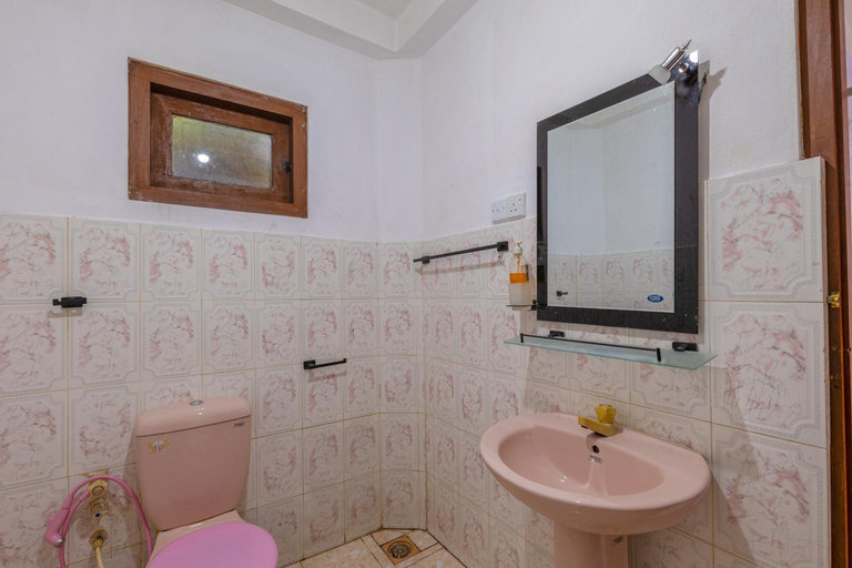 Bathroom 2, Serendipity Beach Hotel Unawatuna, Habaraduwa
