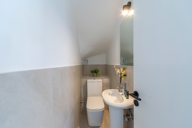 Bathroom 3, Ayia Napa Marina Vibes