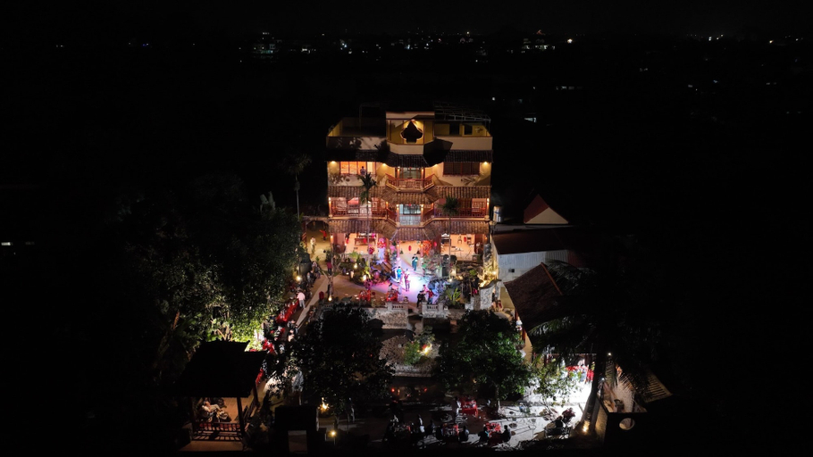 Exterior 2, Y Van Cac Homestay, Hoa Lư