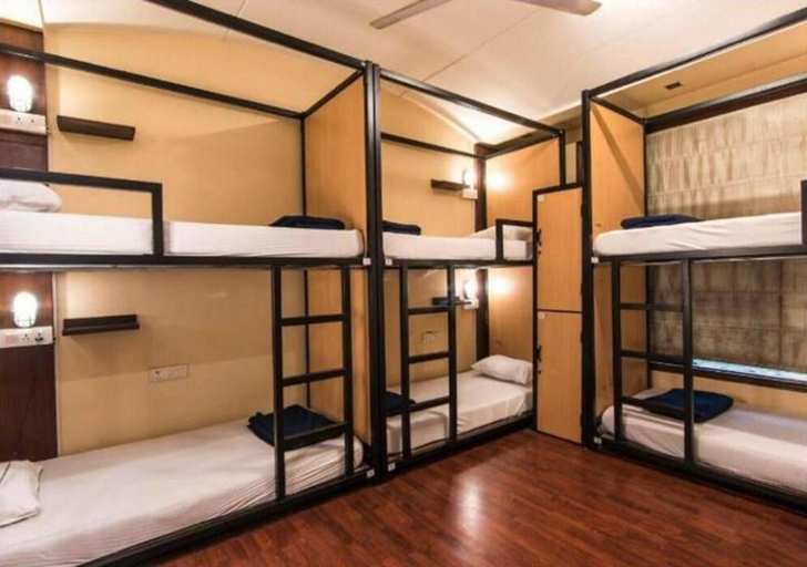 Others 5, Shubham Vilas, Delhi