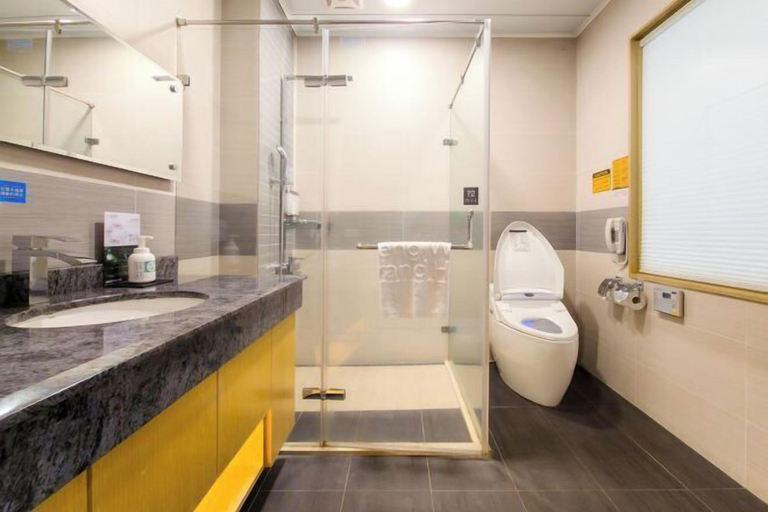 Bathroom 3, Cheng Wan Grand Hotel, Nantou