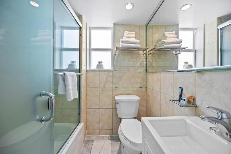 Bathroom 4, Beacon Hotel South Beach, Miami-Dade