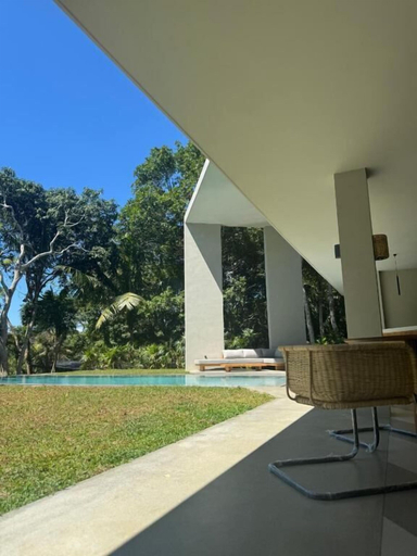 Property grounds 3, The Sevana, Devinuwara