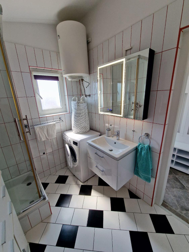 Bathroom 4, Villa Renata, Privlaka