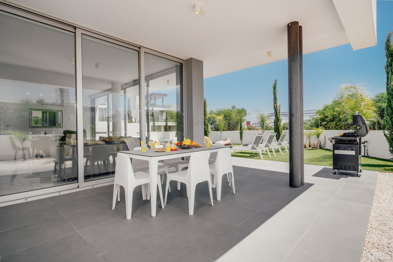 Food & Drinks, Protaras Olivia Pearl Villa 15