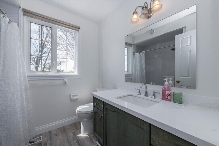 Bathroom 4, Lakeside Escape in Ramara, Simcoe
