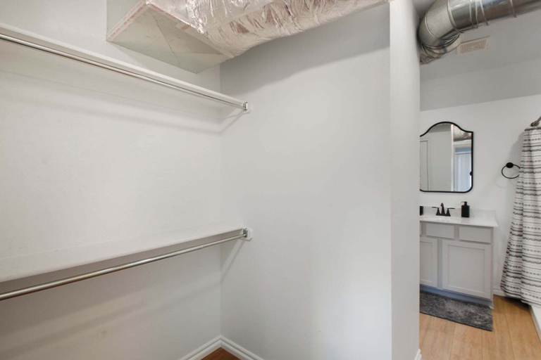 Interior 5, Modern 2br Near Downtown Okc 2 Bedroom Home, Oklahoma