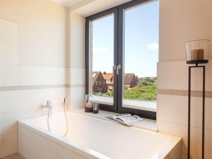 Bathroom 3, Reethuus Nord Modern retreat, Aurich
