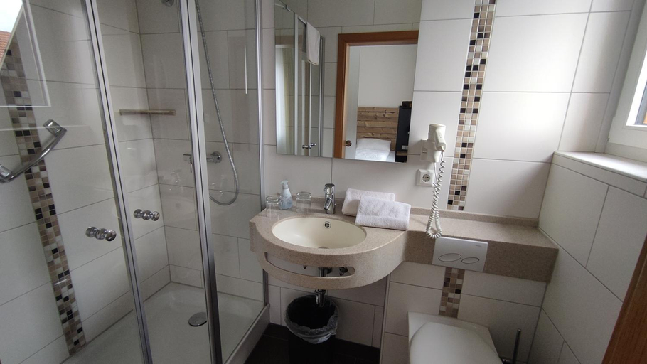 Bathroom 5, Landgasthof Thiem, Bayreuth