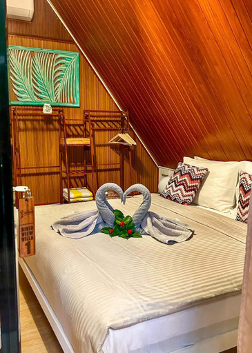 Bedroom 2, Jinjer Resort, Cavinti