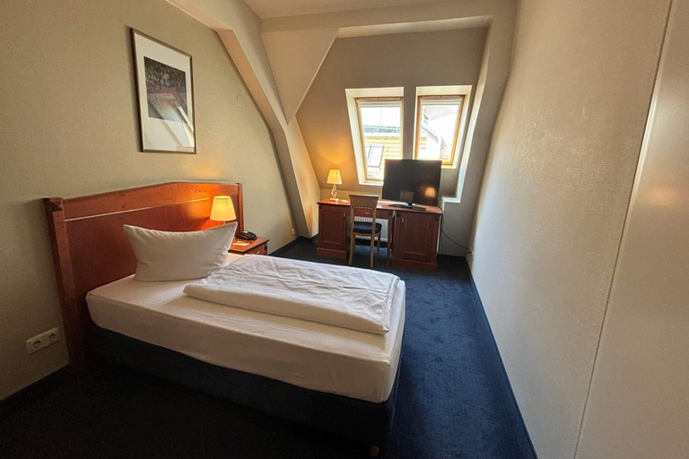 Bedroom 4, Wyndham Garden Berlin Mitte, Berlin