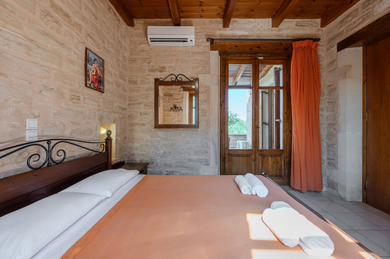 Bedroom 2, Phaedra Villa, Crete