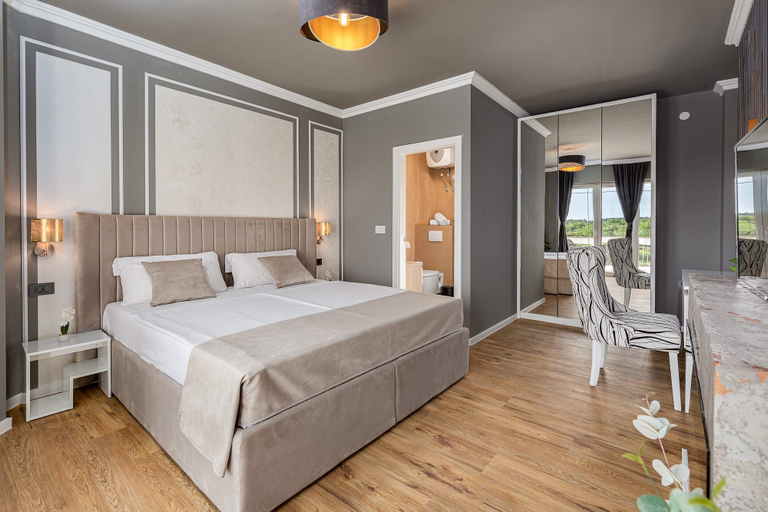 Room 3, Villa Lea, Nin