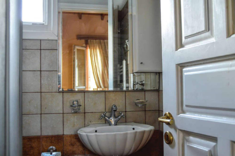 Room 2, Mainades Maisonette - Terpsichore Seaview Gem, South Aegean