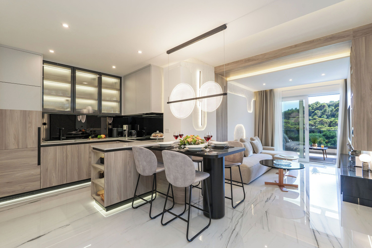 Room 4, THE SIGNATURE SUITE by DuHomes, Dubrovnik