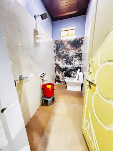 Bathroom 5, Reddy home stay, Bellary